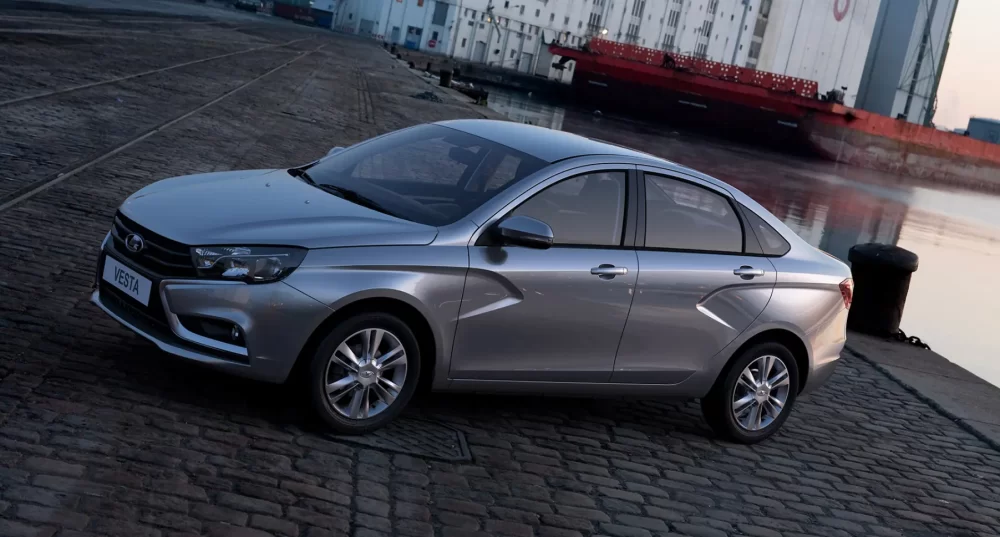 Расходы на замену масла: синтетика 5W-40 для Vesta vs спецификации китайцев